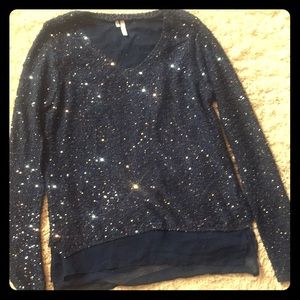 Studio Y Navy blue top with sequins